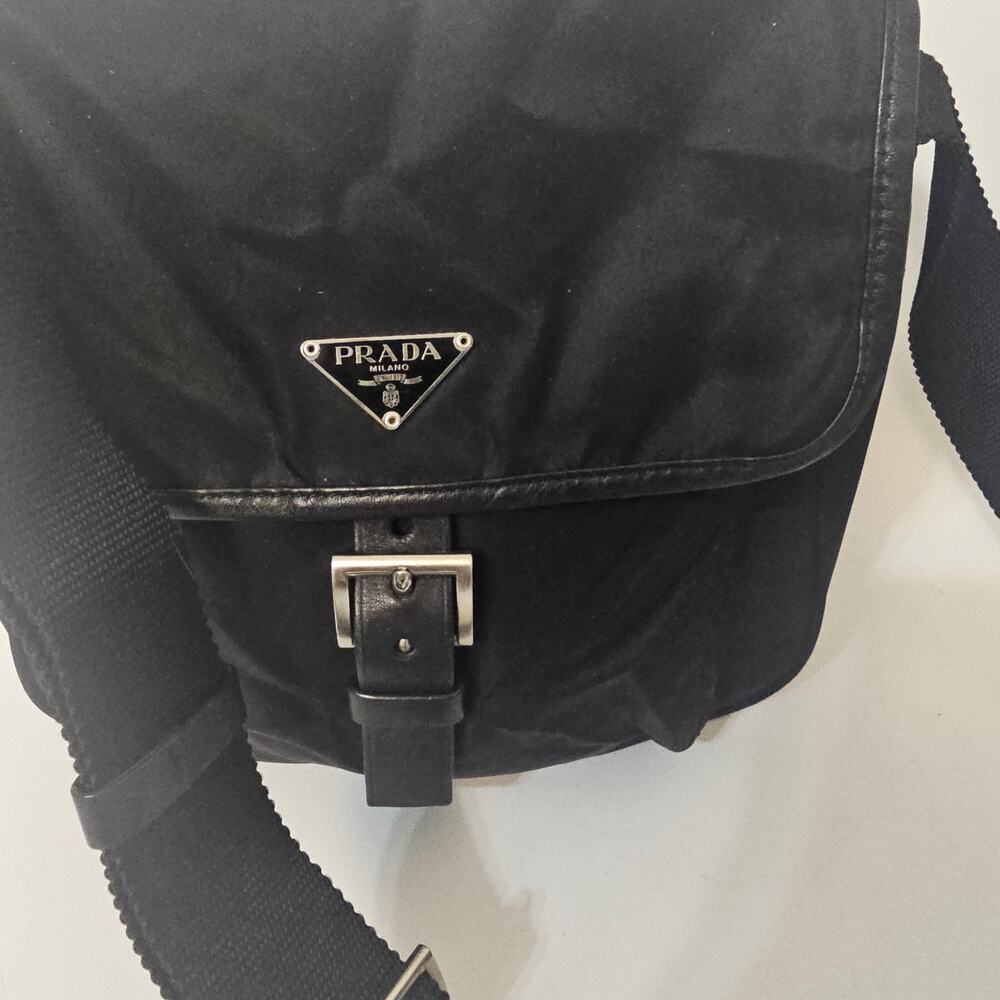 PRADA Tessuto Triangle with logo Ajustable Shoulder Bag Pochette Black Nylon - Picture 2 of 9